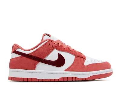 Nike Dunk Low "Valentine's Day"